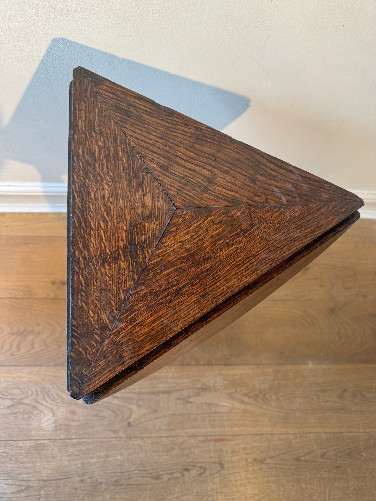 A Georgian Envelope Table