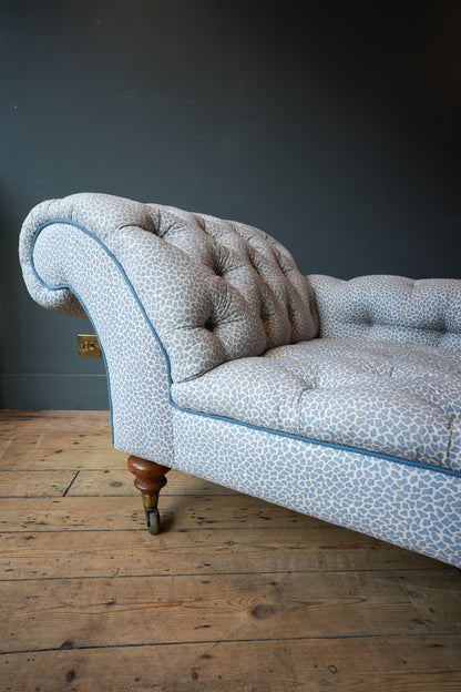 19th C Chaise Longue by Howard & Sons.