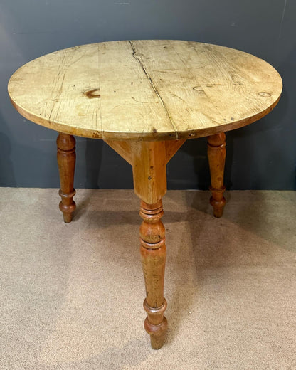 Pine 19th Century Cricket Table