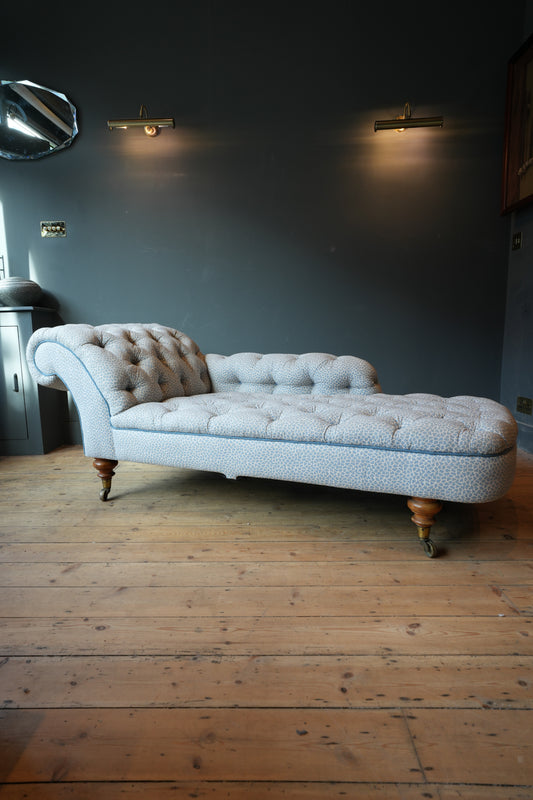 19th C Chaise Longue by Howard & Sons.