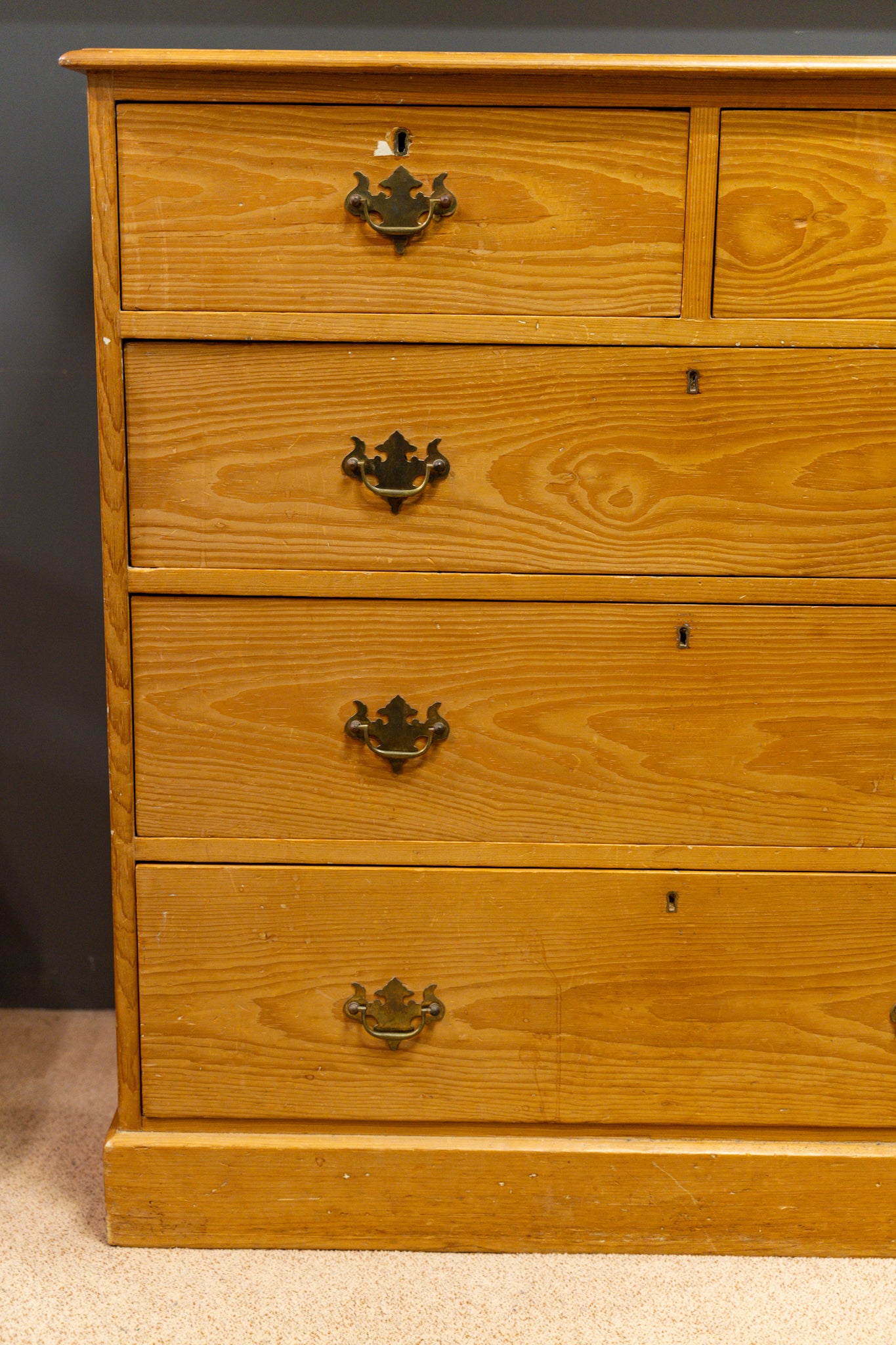 Heal & Son Chest Of Drawers