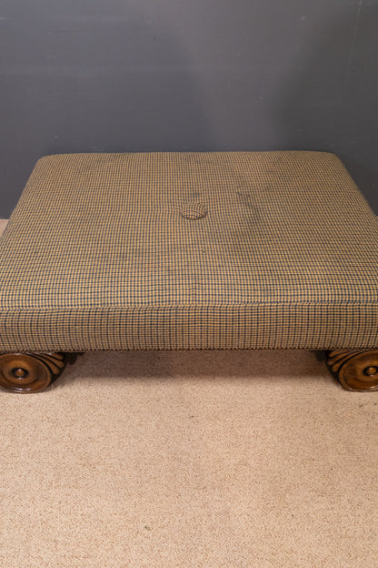 Country house ottoman