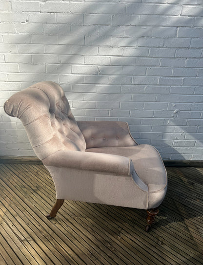 19th Century English Armchair in the manner of Howard & Sons